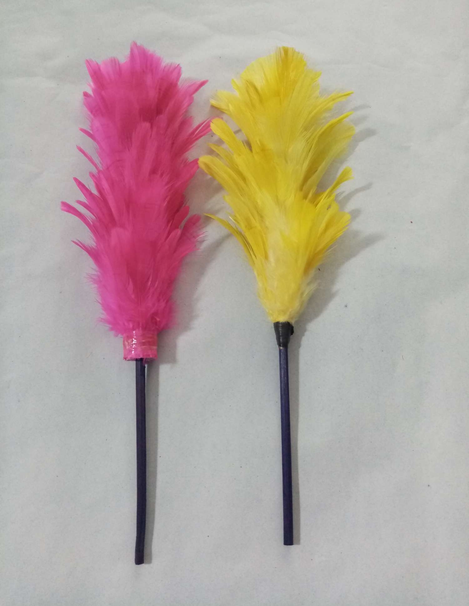 Wizard's Color Changing Duster. 4 color change feather1
